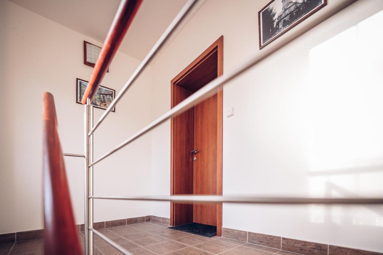 Apartmány Domino Železná Ruda Esterno foto