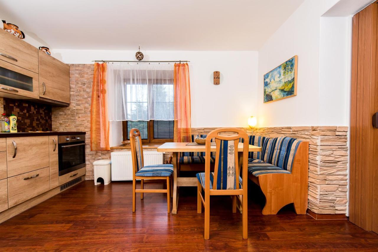 Apartmány Domino Železná Ruda Esterno foto